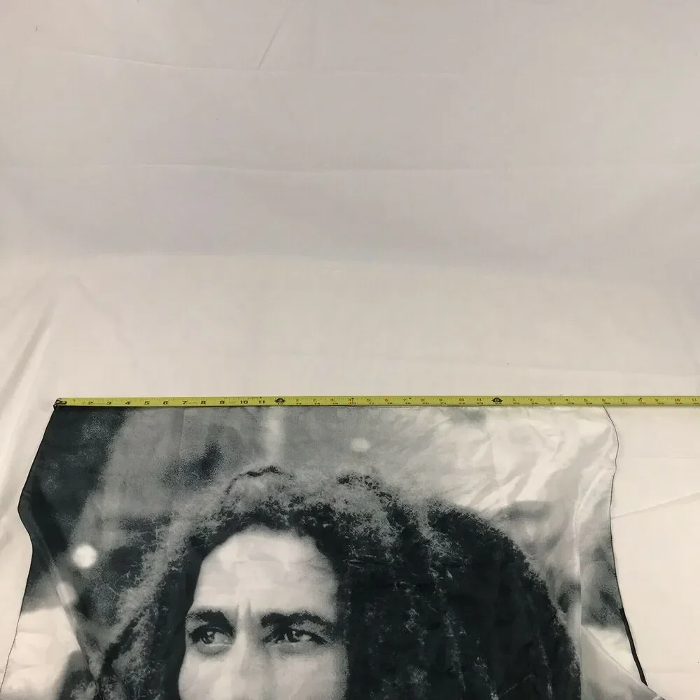 Vintage BOB MARLEY Preowned. 2005 TEXTILE POSTER FLAG reggae‎